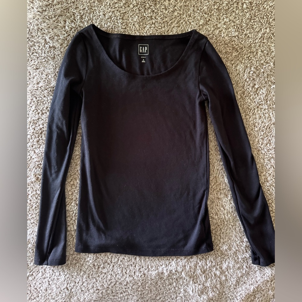 Gap modern tee